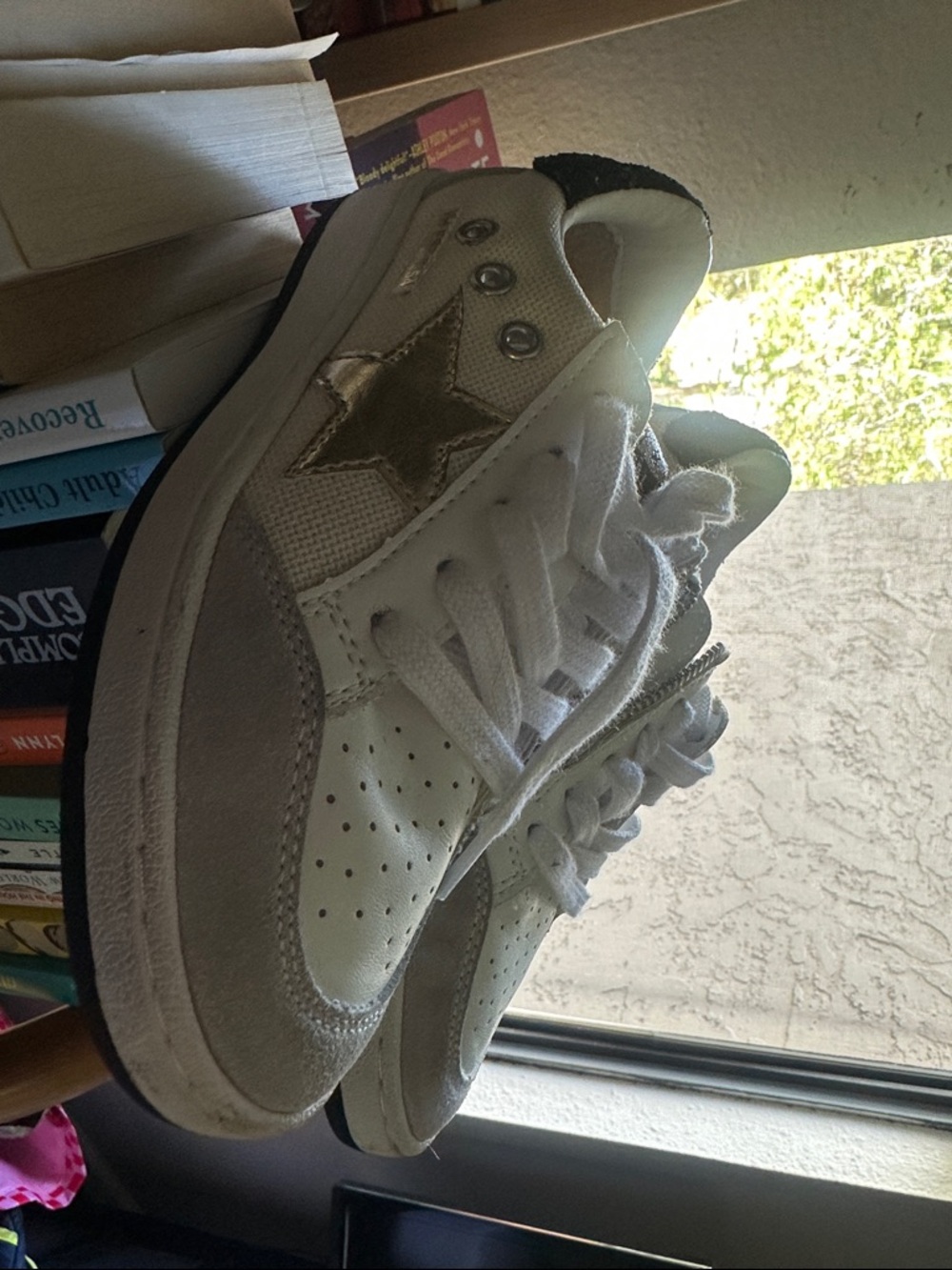 Vintage Havana Kids sneakers size 2